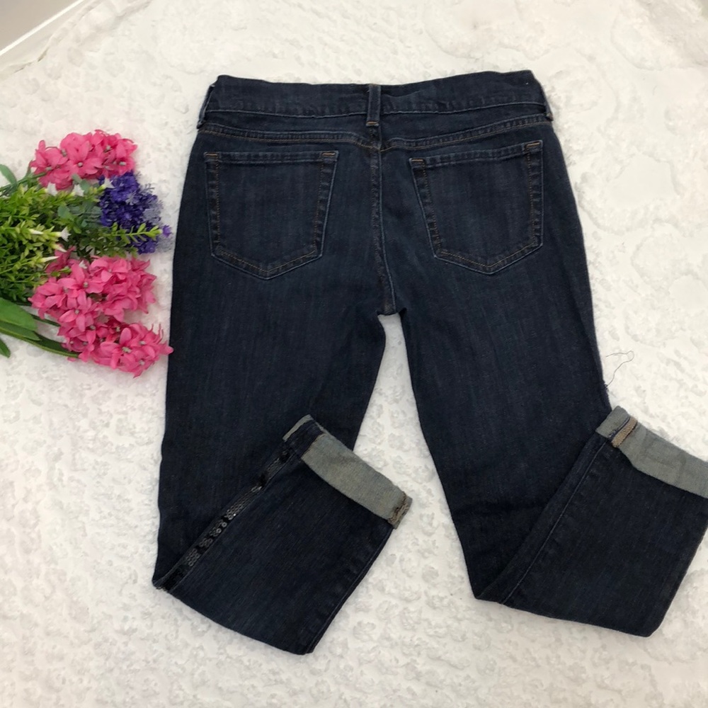 Old Navy The Diva Embelleshed cropped Jeans size 6